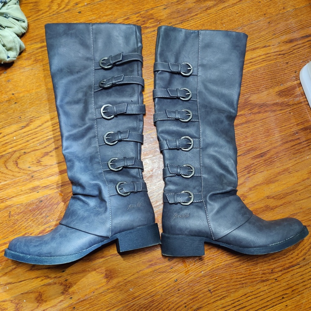 Blowfish Malibu Texas Tamara knee high side zip boot b138